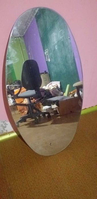 зеркало б/у  высота 100см ширина 54,5 см