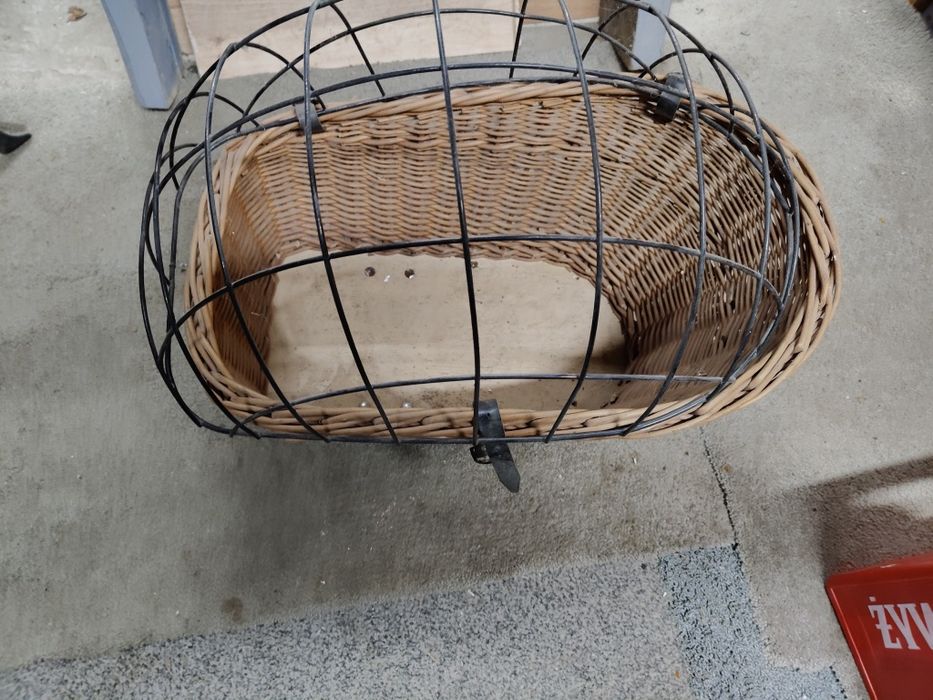 Kosz  dla pieska na bagażnik  roweru