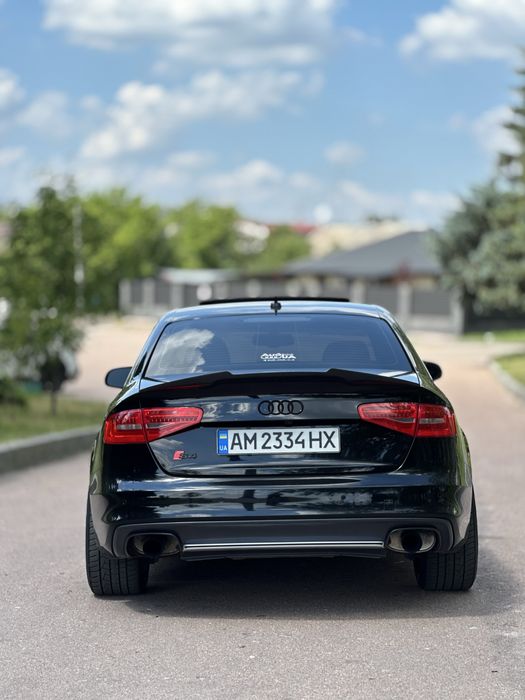 Продам Audi A4 B8