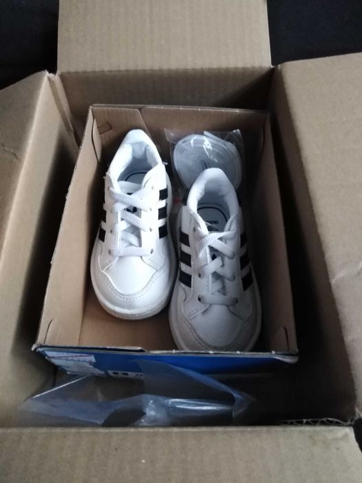 Buty adidas dziecięce