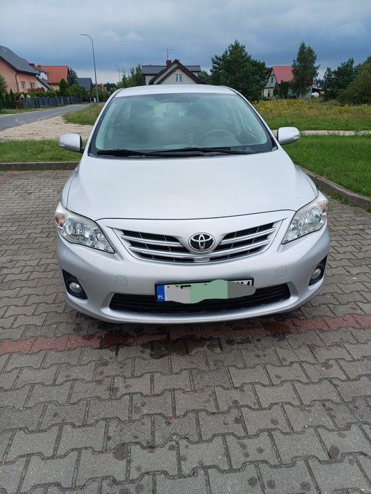Toyota corolla 2011r