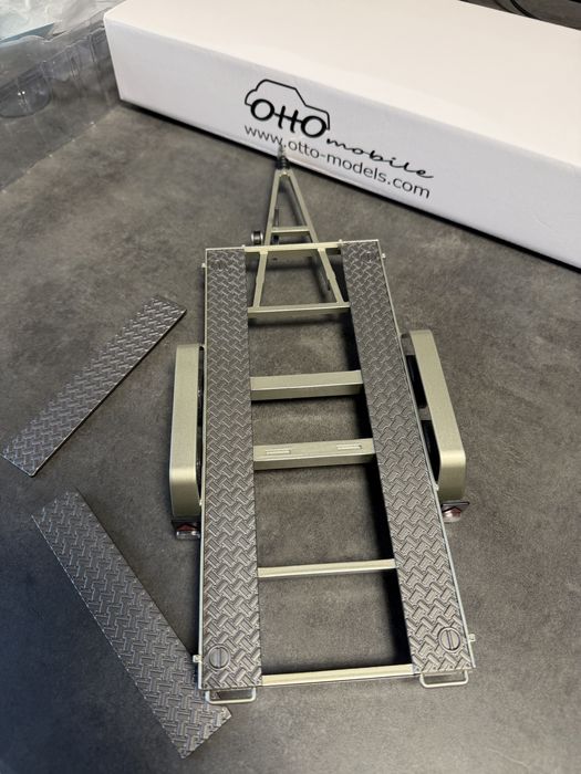 Продам лафет 1:18 Otto Mobile