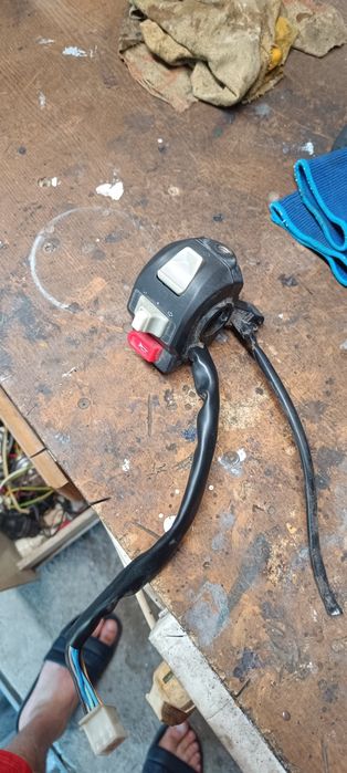 Przełącznik kierunkowskazów świateł skuter 50 cm 4T