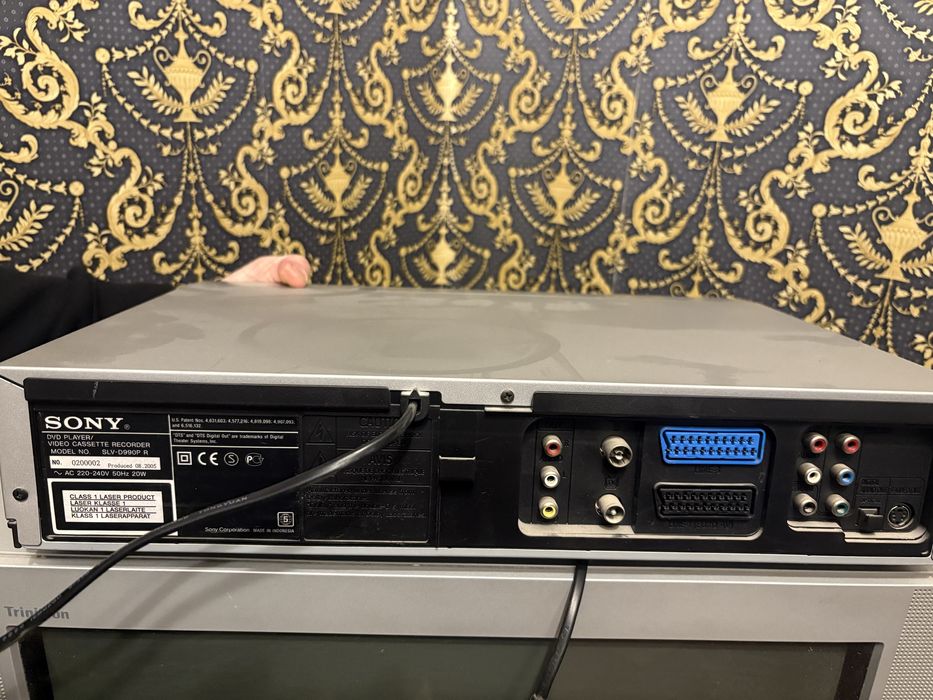 Відеомагнітофон sony dvd £ vhs