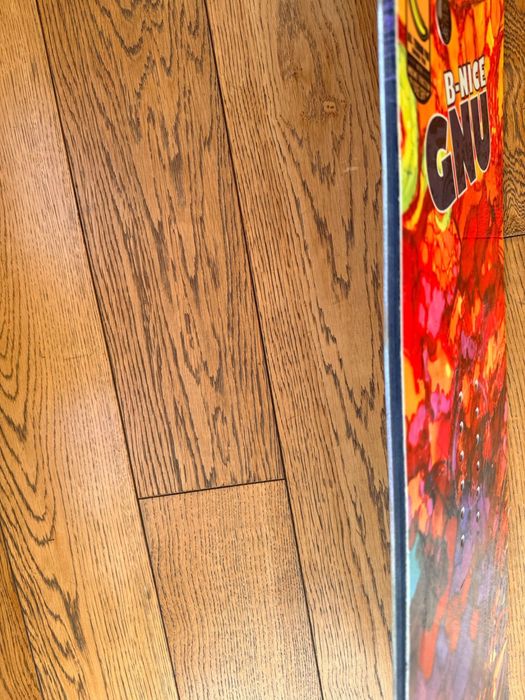 Deska snowboard GNU B-Nice 148 cm – lekka, all-mountain