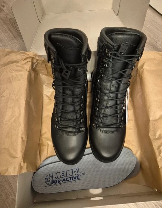 Botas Meindl pretas
