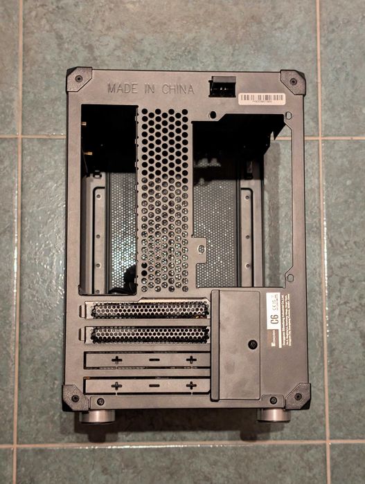 Obudowa Jonsbo C6 (SFF, Mini-ITX/Micro-ATX)