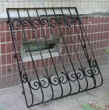 Решітки на вікно та двері