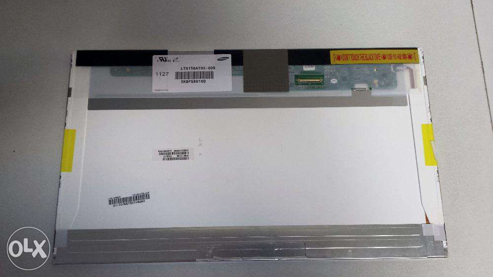 LCD Display 15.6 LED 1366x768 40 pinos usado