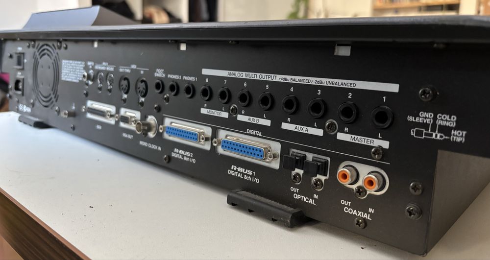 Roland VS-2480 Digital Studio Workstation