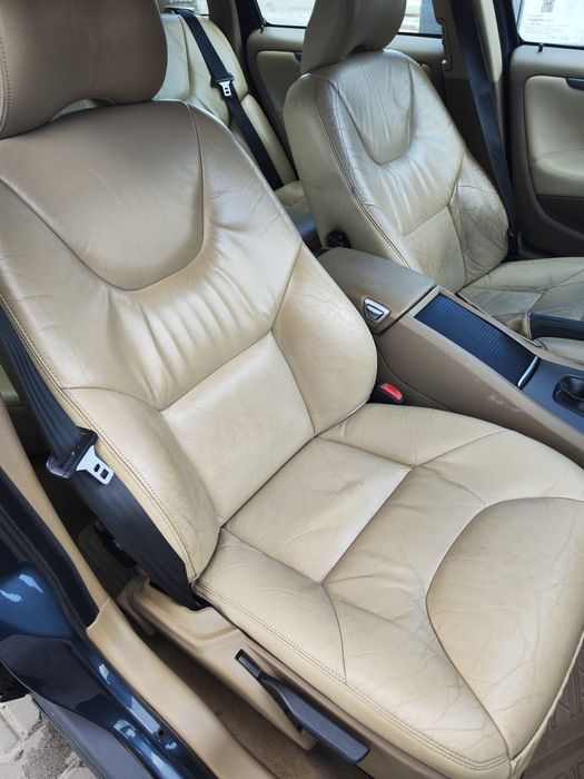 Volvo V70 2,4 TDI універсал