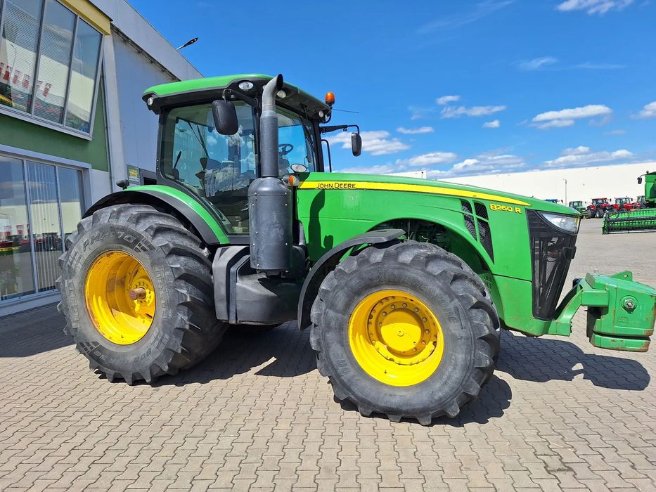 John Deere 8260R  John Deree 8260R Możliwość Finansowania 1-3 Lat