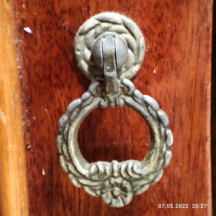 Стекло в шкаф. Дверка стеклянная в стенку.