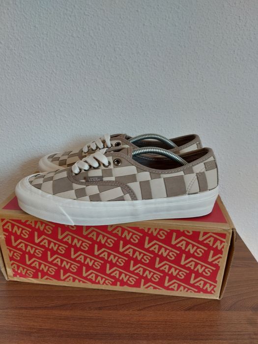 Vans Authentic Khaki 38,5 novo sem etiqueta,  caixa original.