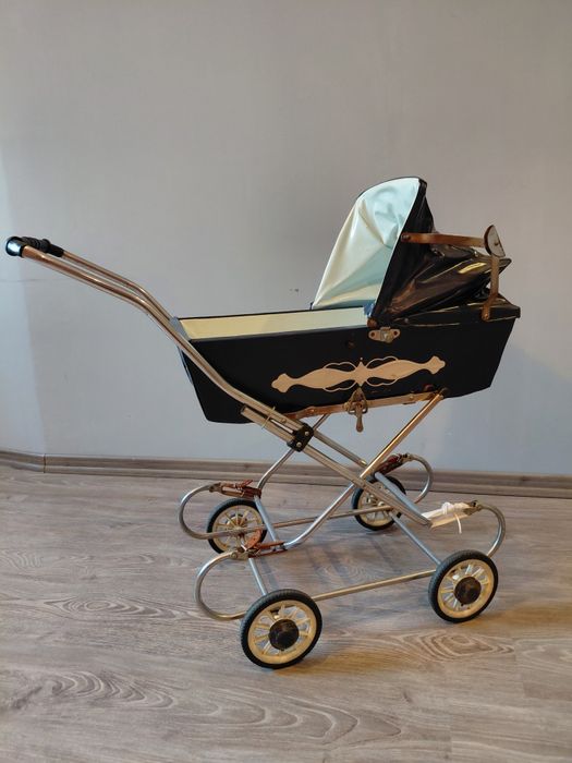 Wózek dla lalek retro