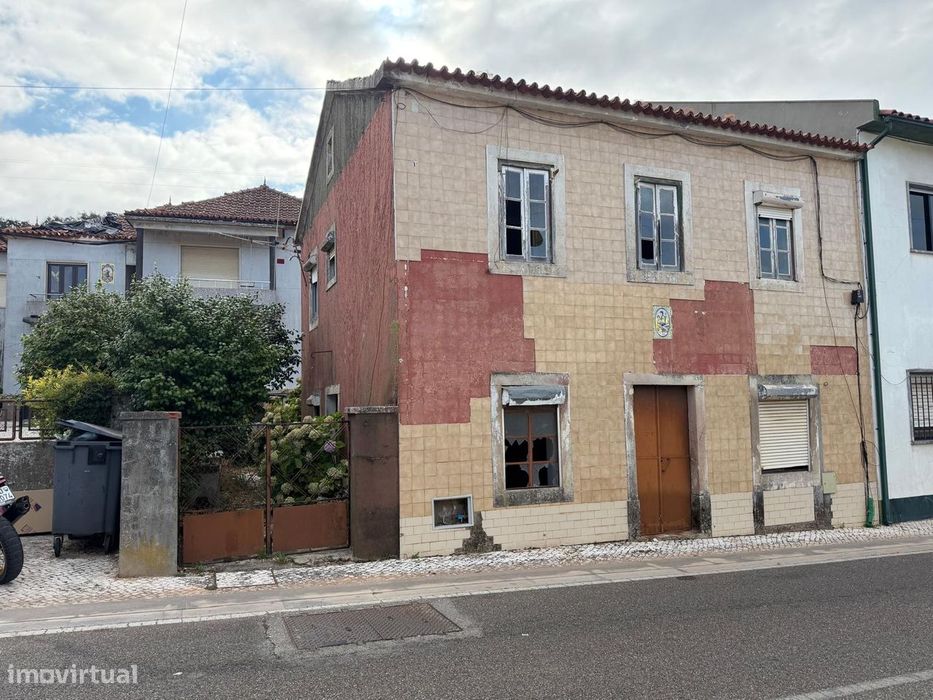 Imóvel com grande potencial de investimento em Cabaços