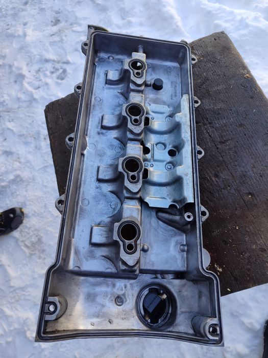 Кришка клапанів мерседес спринтер 2.2