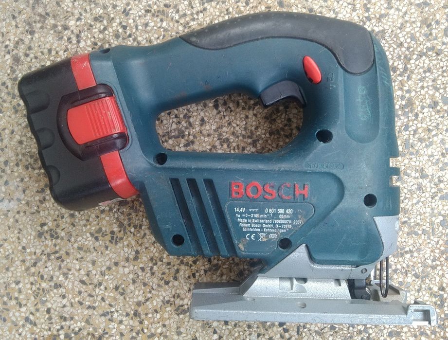 Tico-tico Bosch GST 14.4v profissional