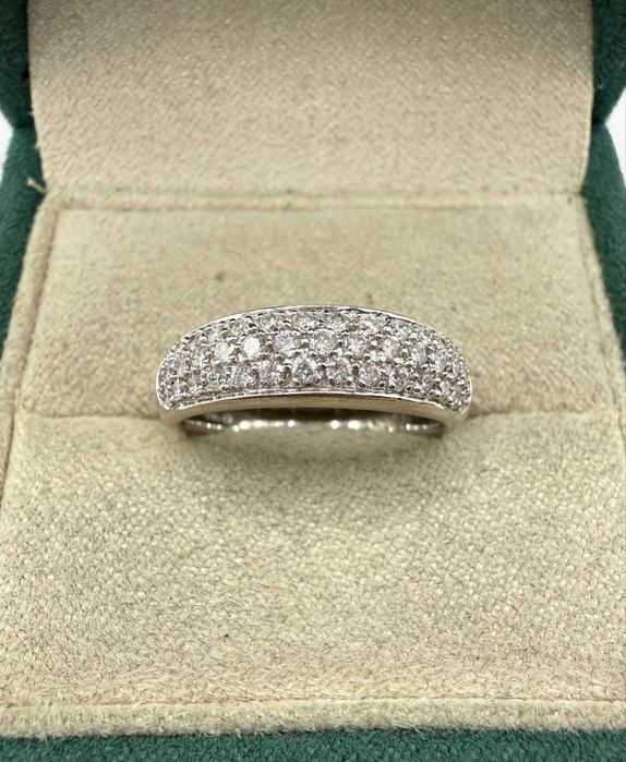 Złoty pierścionek 750 z diamentami 0,50ct