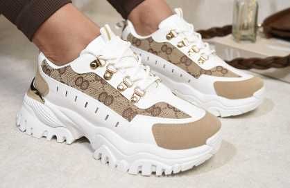 Стильні жіночі кросівки на масивній підошві (Chunky Sneakers) з принтом