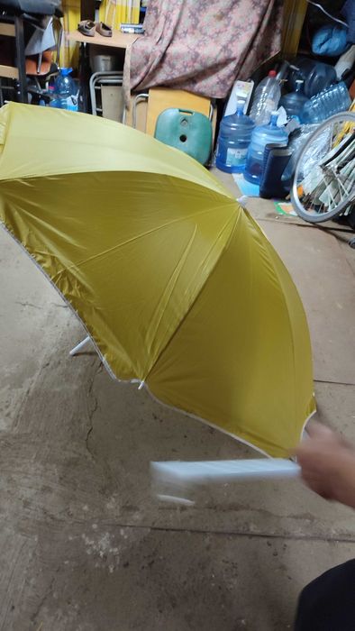 Пляжний зонт/парасолька