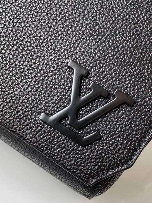 Чоловіча сумка LV