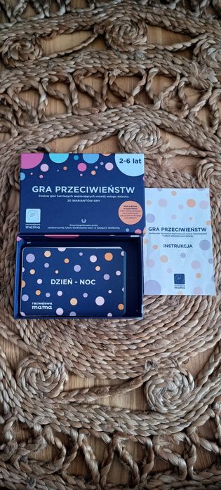 Gra edukacyjna „Gra Przeciwieństw” marki Rozwojowa Mama