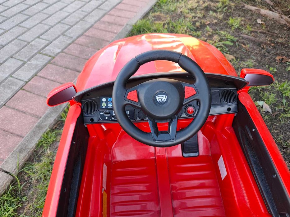 Autko dla dzieci na akumulator z pilotem