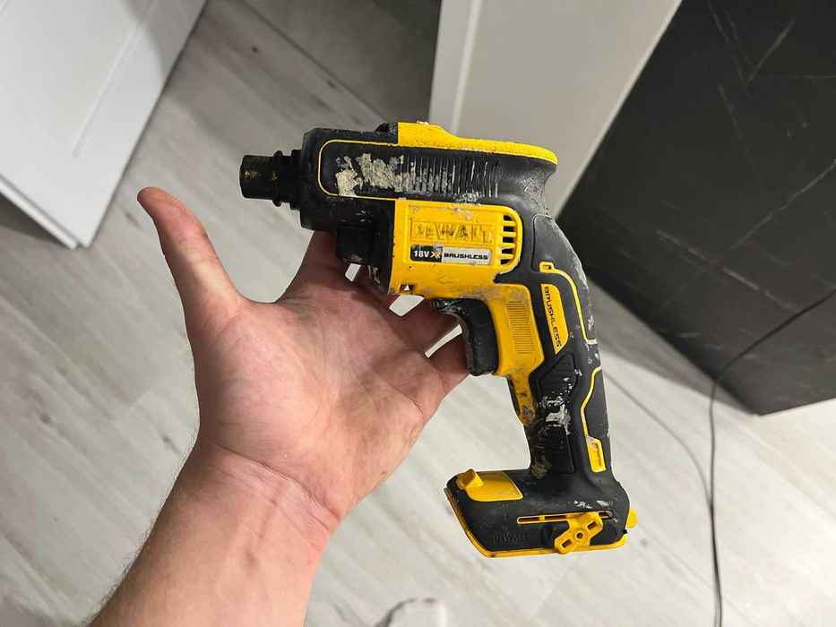 OKAZJA! DeWalt DCF620 – wkrętarka do regipsów, sprawna elektronika, do przeglądu