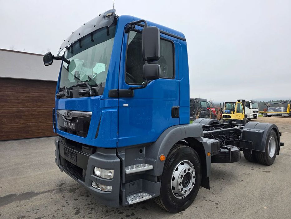 MAN TGM 18.320 urządzenie hakowe AXOR  hakowiec / DMC 18 TON /do zabudowy