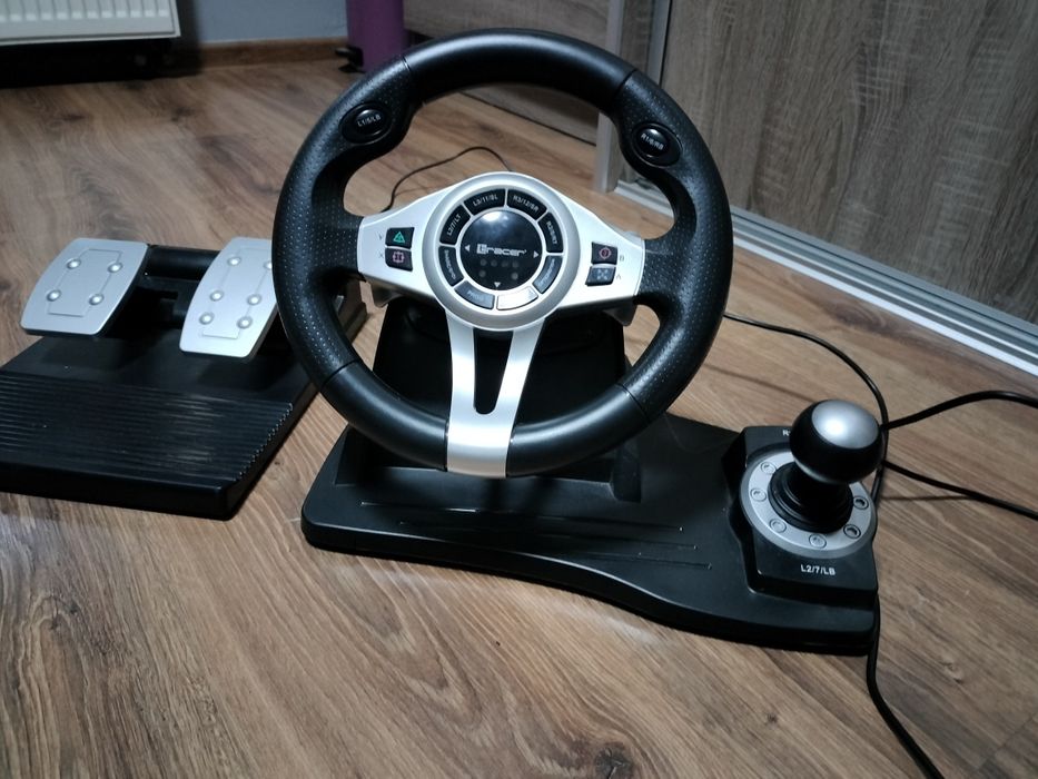 Xbox one+gry+kierownica