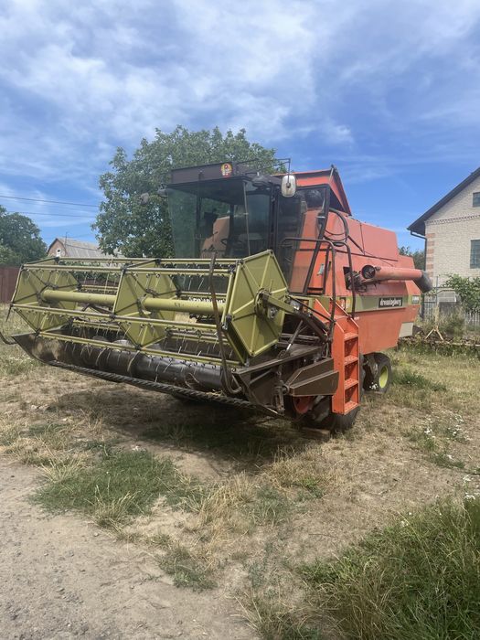 Зернозбиральний комбайн Drinninborg D-4000