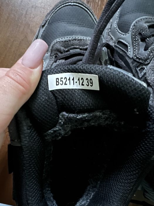 Зимові кросівки Asics