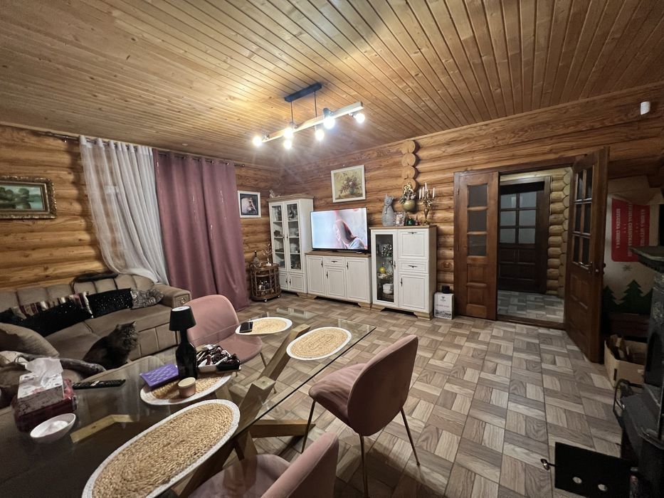 Продам деревяний будинок із ЗРУБУ