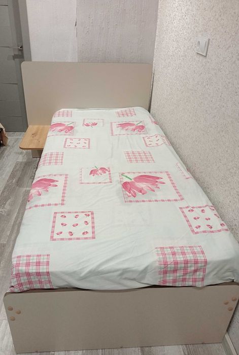 Ліжко одномісне .