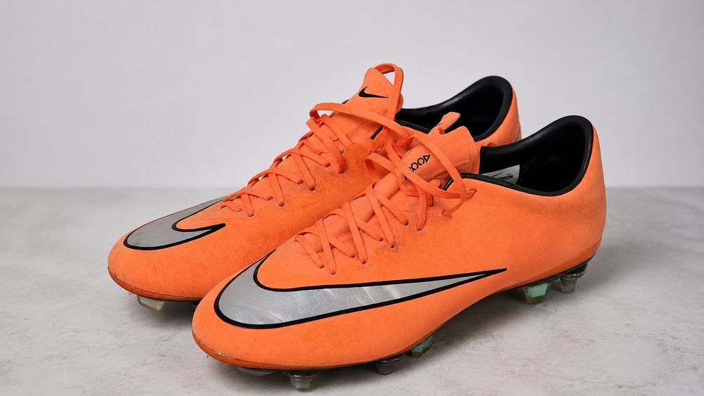 Nike Mercurial Vapor X SG-Pro — EU 42 / UK 7.5
