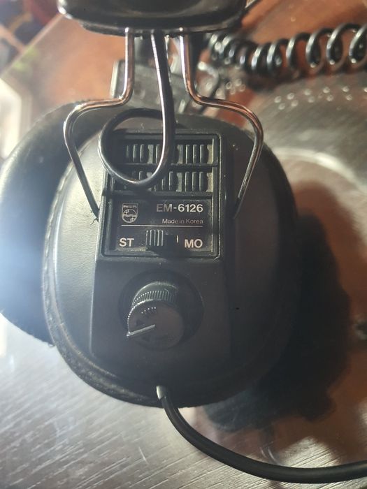 Auscultadores Philips EM6126