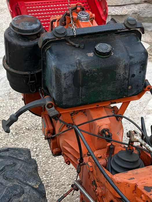 Trator Valpadana 14 CV
