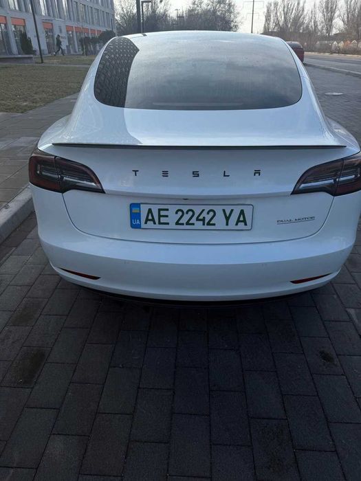 Tesla 3 2019 performance