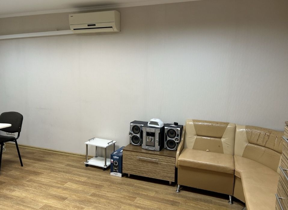 Продам чудове приміщення 33м (квартира) під власний бізнес, Металургів