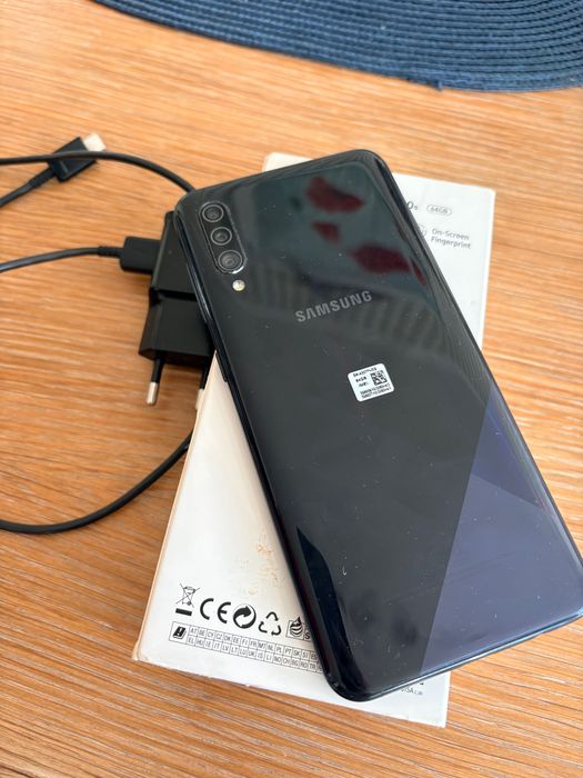 Samsung galaxy A30s 64 GB