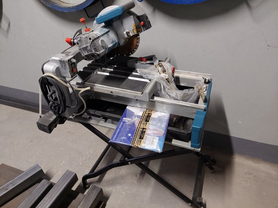 Piła stołowa do ciecia kostki brukowej