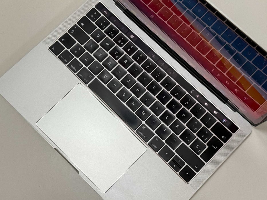 MacBook Pro 13 2017 TouchBar - i5 8GB/256GB 87% Baterii - Gwarancja -