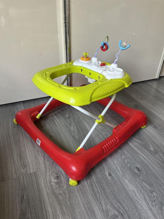 Дитячі ходунки , немає тканинного кріселка