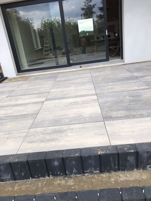 Kompleksowe  układanie kostki brukowej