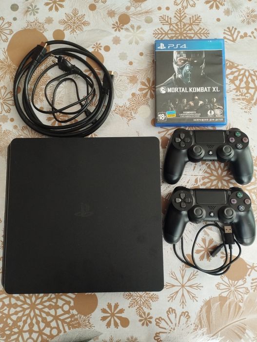 PlayStation 4 slim