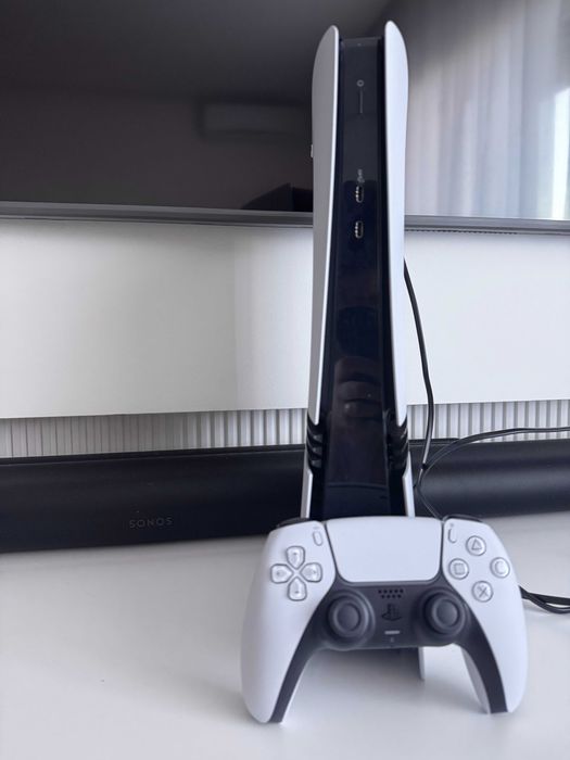 Playstation 5 PRO 2TB 28.11.2025 kupiona w Media Expert. ( Gwarancja)