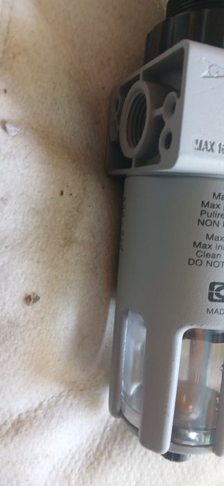 Copo regulador de pressão com copo de lubrificação