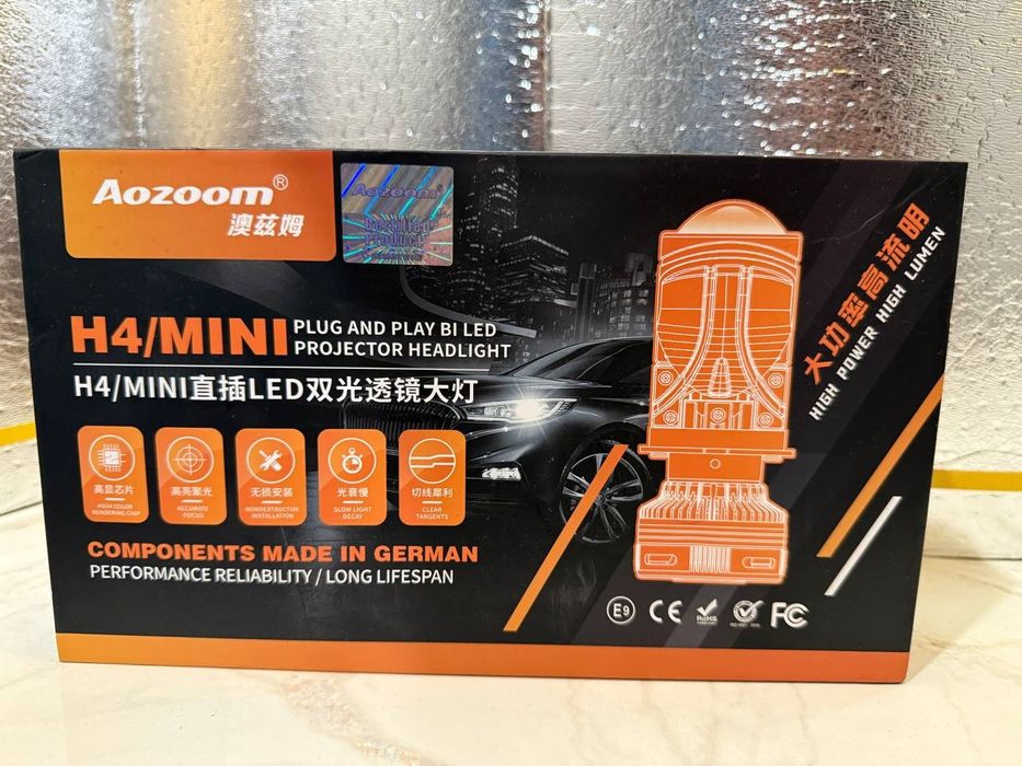 Продам комплект LED ламп Aozoom с мини-линзой, цоколь H4, 12V.