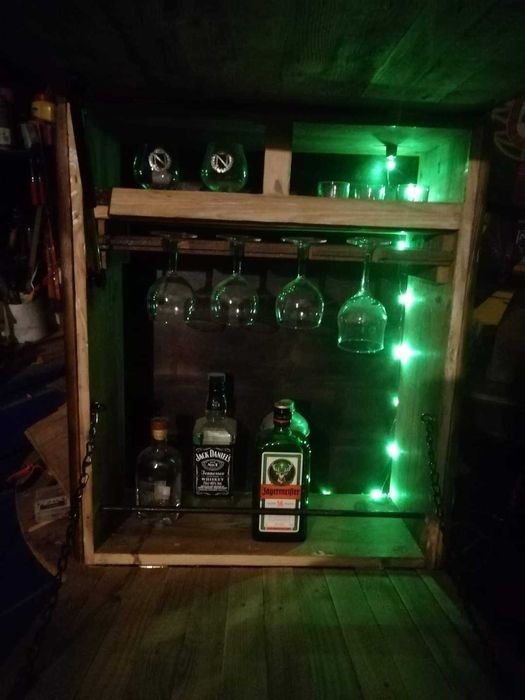 Bar de parede rústico